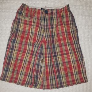Cherokee plaid red short Boys size 8